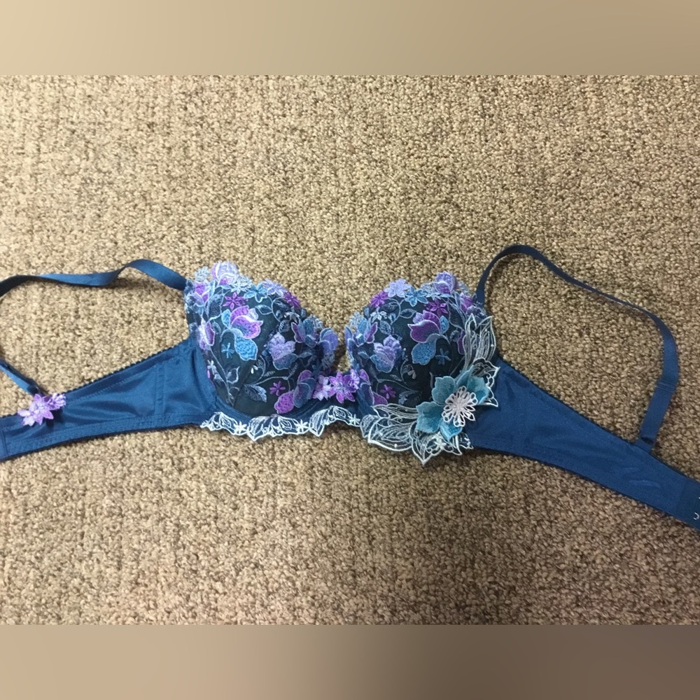 Wacoal Salute Japanese designer bra